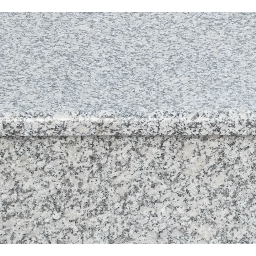 Grey Sardo Granite – Coarse Grain | Standard Stair Treads & Risers | Lengths 100–140 cm | Polished Grey Sardo Granite – Coarse Grain | Standard Stair Treads & Risers | Lengths 100–140 cm | Polished - الصورة 1
